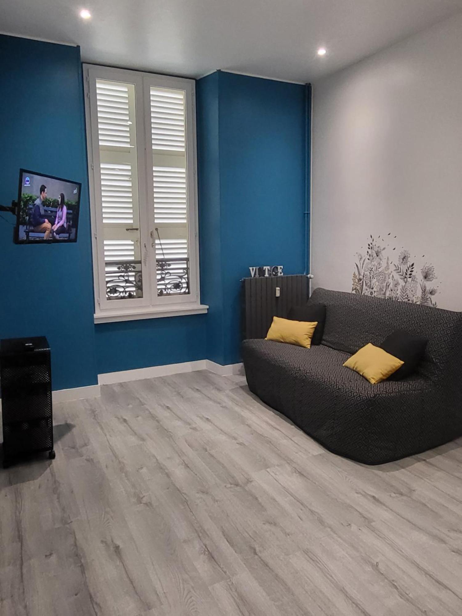 Grand Studio Refait A Neuf Centre-Ville La Bourboule Esterno foto